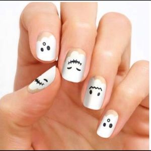 Color Street Ghostess With The Mostest